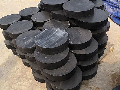 合川区板式橡胶支座由若干层橡胶片与薄钢板经加压硫化